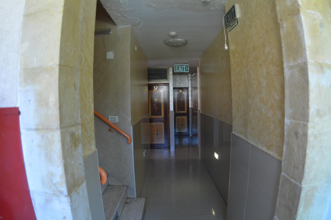 Palm Hostel Jeruzalem Buitenkant foto